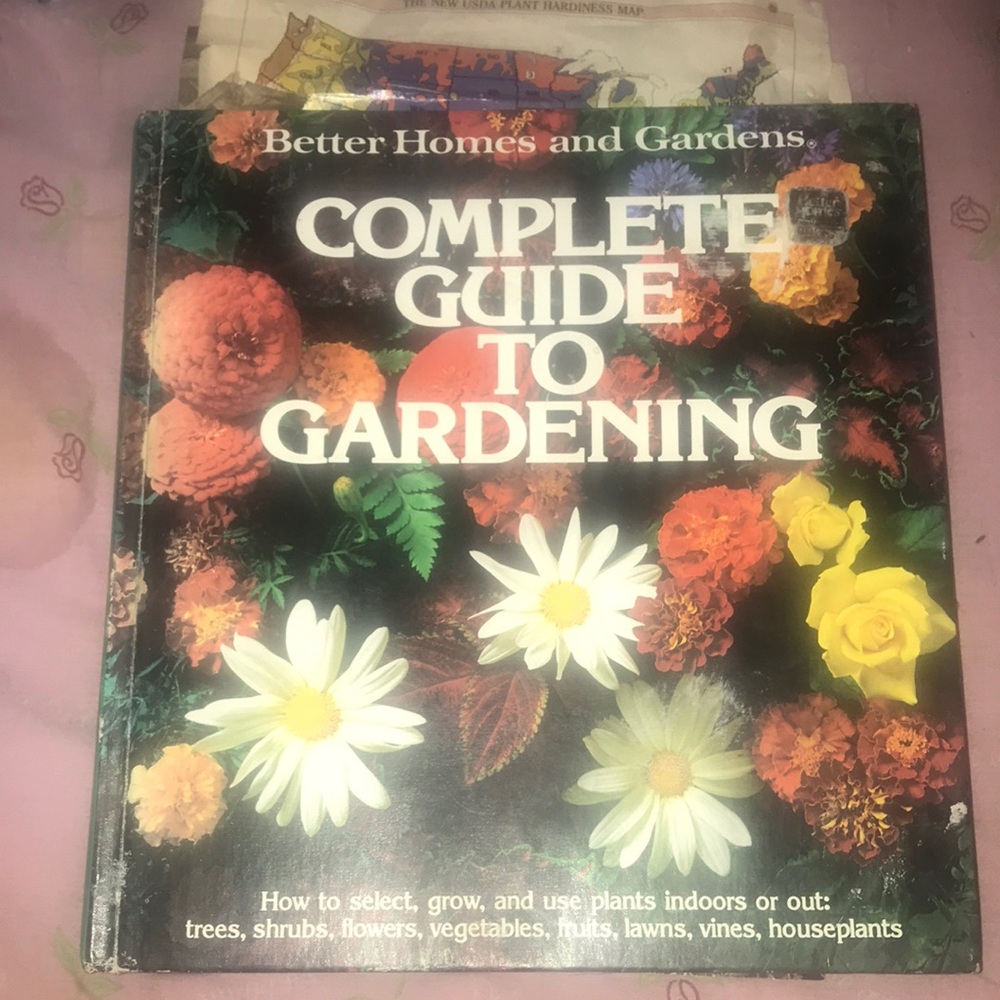Complete Guide to Gardening Book